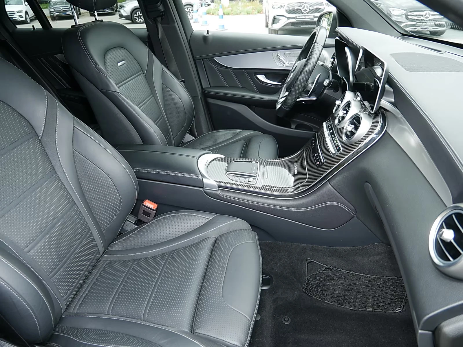 Mercedes-Benz GLC 63 AMG COUPE/476/DISTR/CARBON/360/BURM/360/HUD/548z, снимка 12 - Автомобили и джипове - 55185389