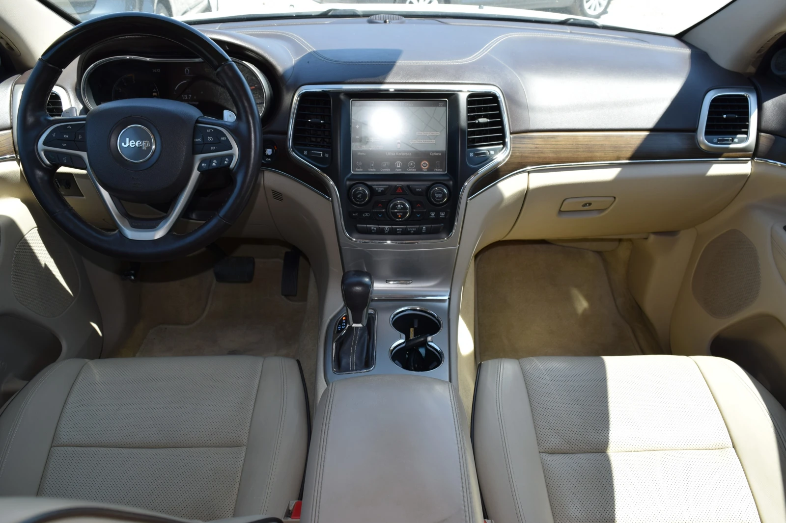 Jeep Grand cherokee 3.0CRDI* FULL* Euro6B, снимка 11 - Автомобили и джипове - 55463236