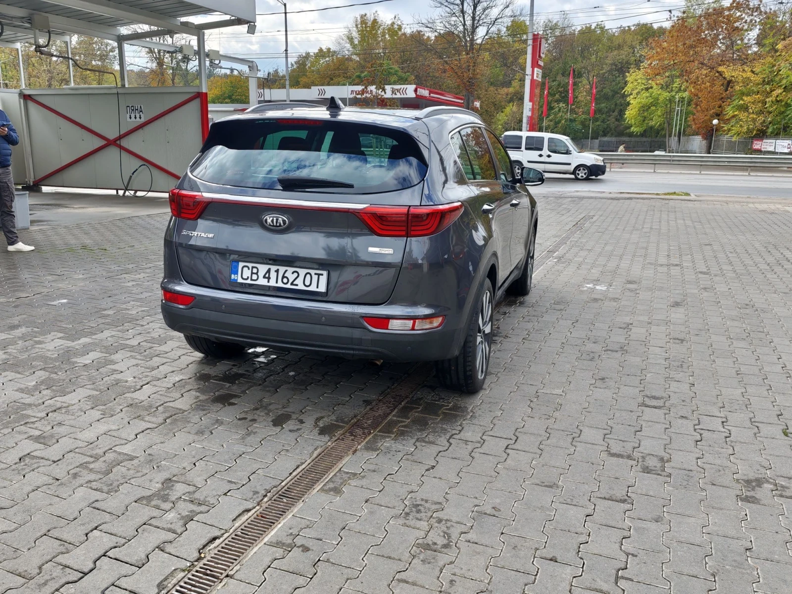 Kia Sportage, снимка 2 - Автомобили и джипове - 55712214