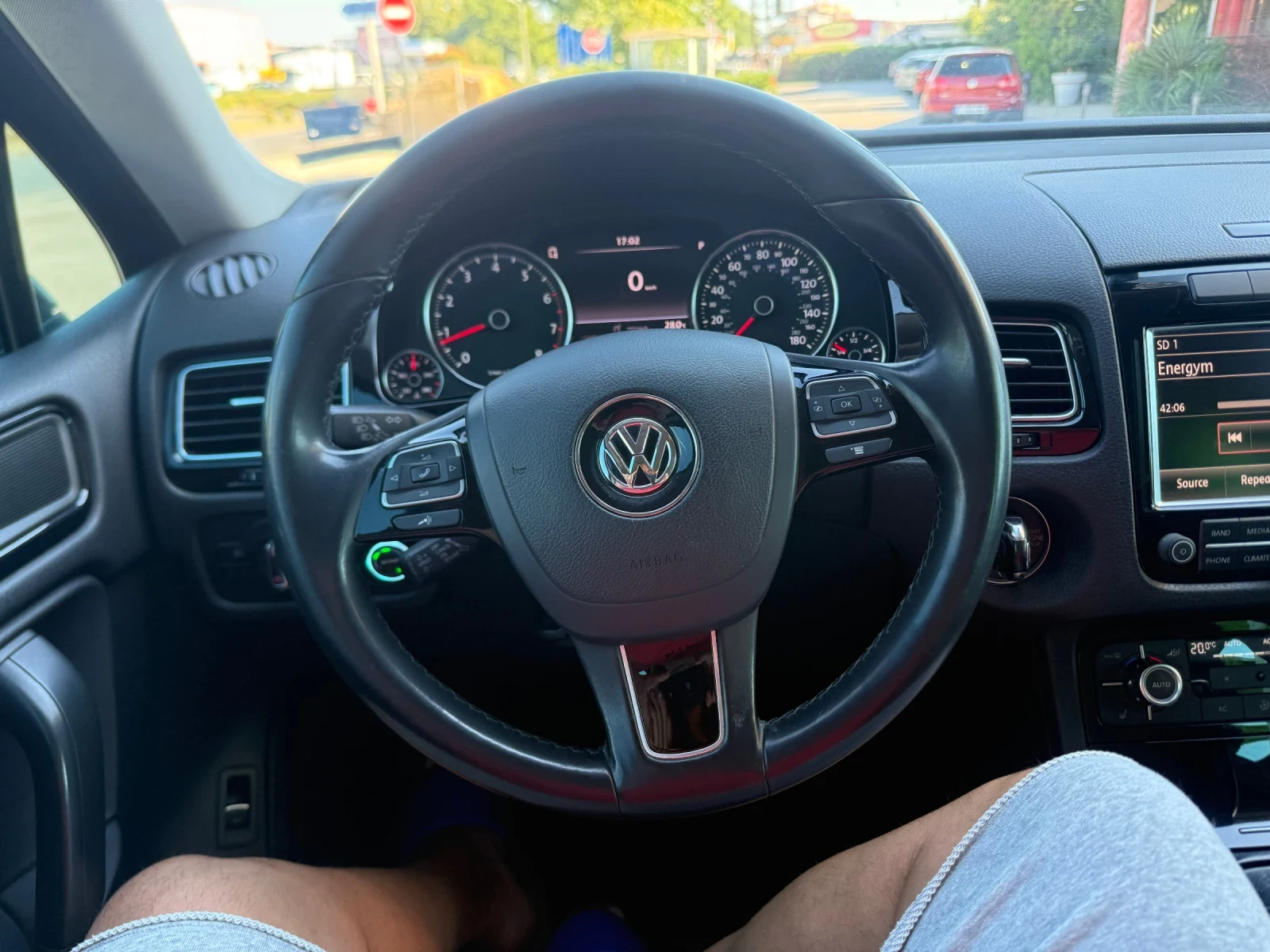 VW Touareg 3.6 БЕНЗИН /ГАЗ, снимка 6 - Автомобили и джипове - 55753019