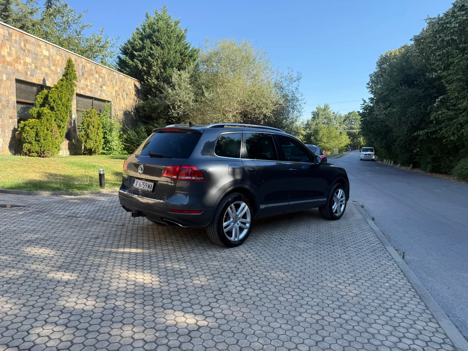 VW Touareg 3.6 БЕНЗИН /ГАЗ, снимка 4 - Автомобили и джипове - 55753019
