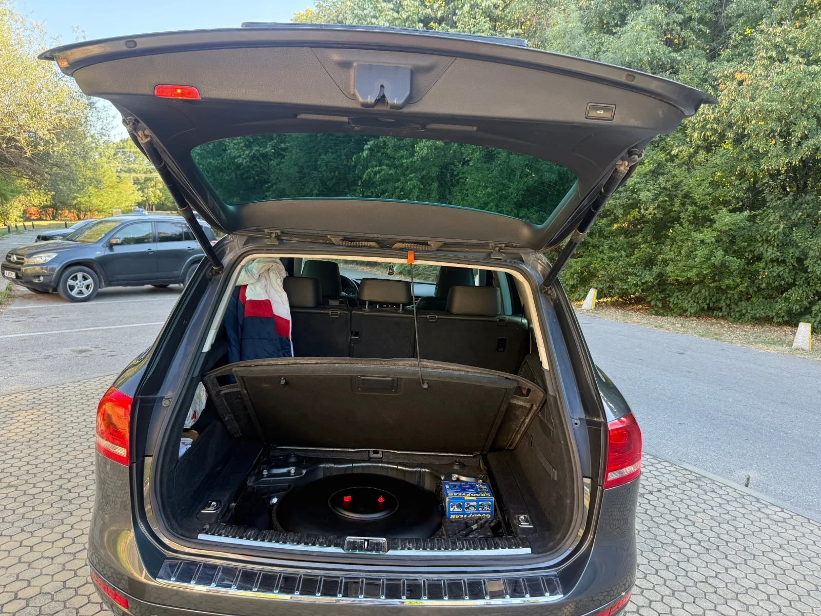VW Touareg 3.6 БЕНЗИН /ГАЗ, снимка 7 - Автомобили и джипове - 55753019