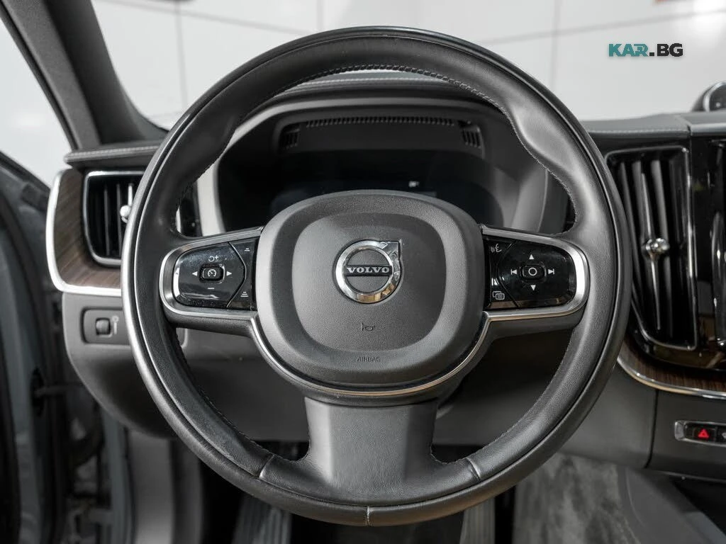 Volvo XC60 B6* Inscription* АвтоКредит* (ЦЕНА ДО БГ), снимка 12 - Автомобили и джипове - 55846654