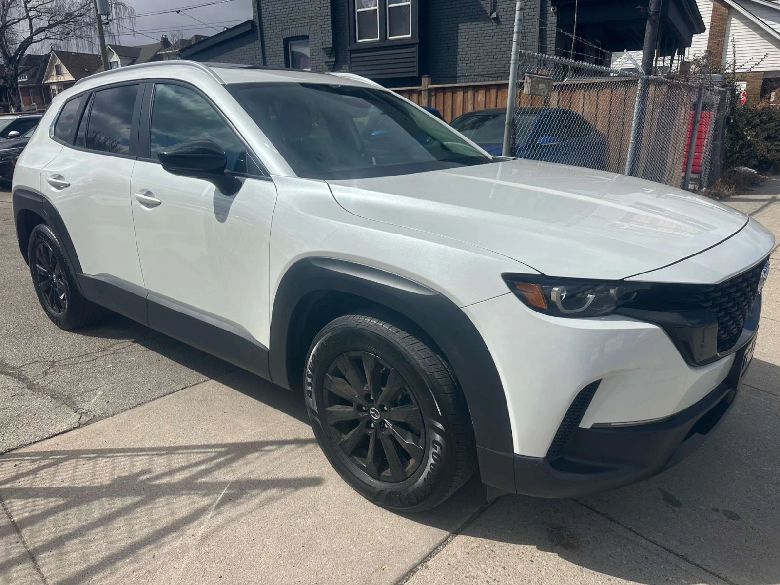 Mazda CX-50 GS| PANO| КАМЕРА| ФИКС ЦЕНА ДО БГ| , снимка 2 - Автомобили и джипове - 56005819