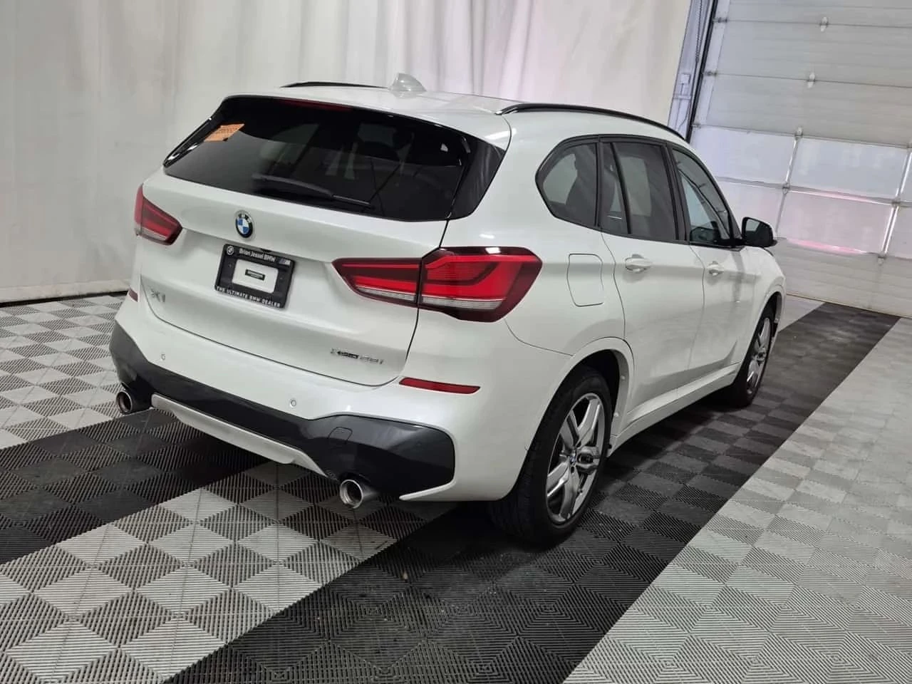 BMW X1, снимка 3 - Автомобили и джипове - 56685526