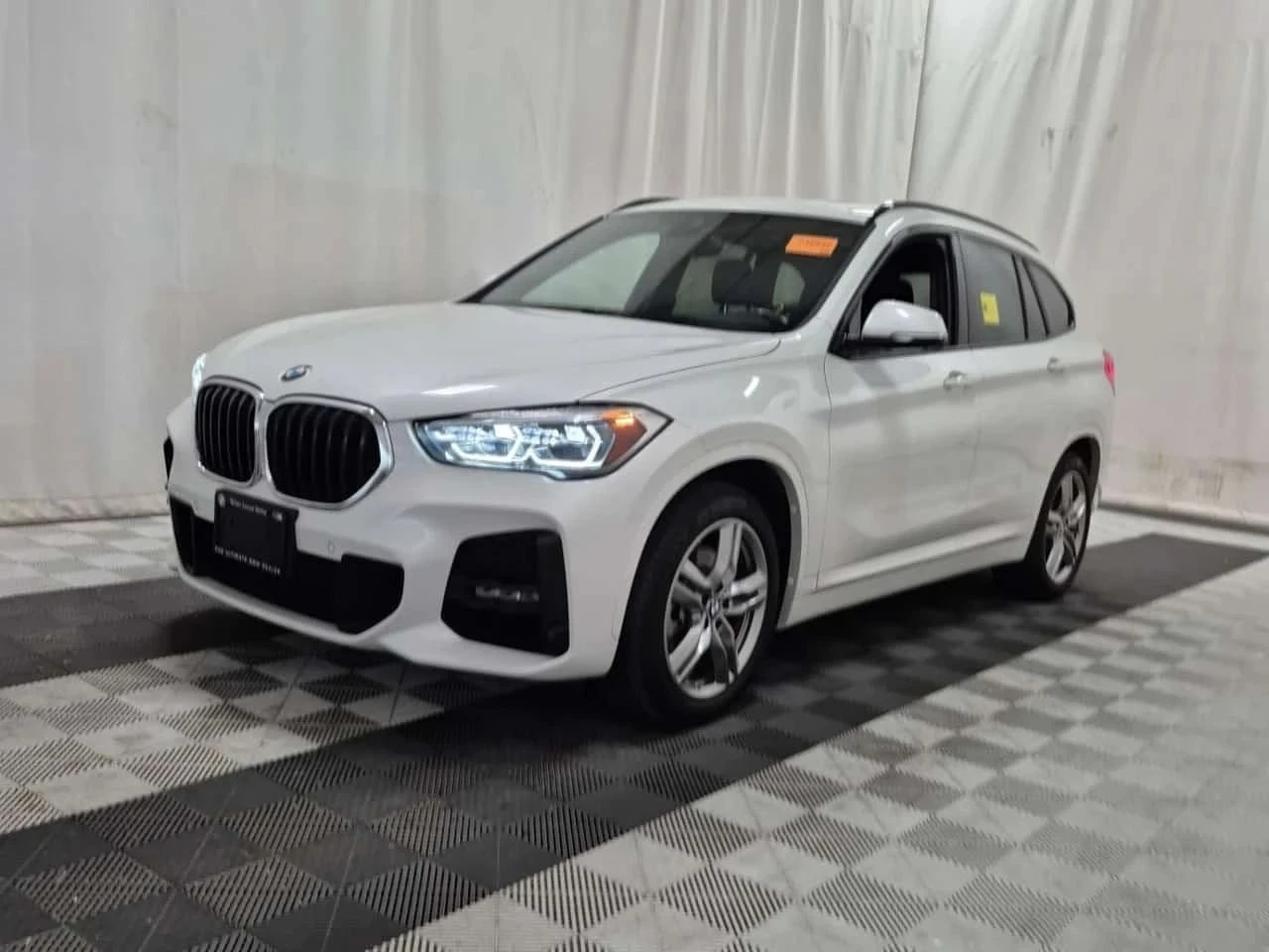 BMW X1, снимка 2 - Автомобили и джипове - 56685526