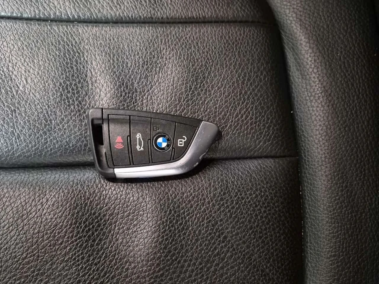 BMW X1, снимка 11 - Автомобили и джипове - 56685526