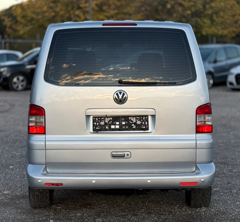 VW Multivan 2.5TDi 131к.с * Климатроник* * Пътник* , снимка 5 - Бусове и автобуси - 52244845