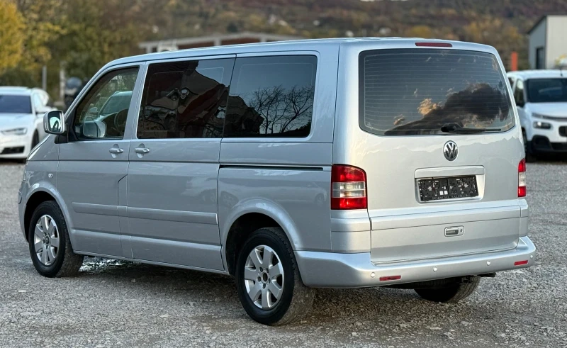 VW Multivan 2.5TDi 131к.с * Климатроник* * Пътник* , снимка 4 - Бусове и автобуси - 52244845