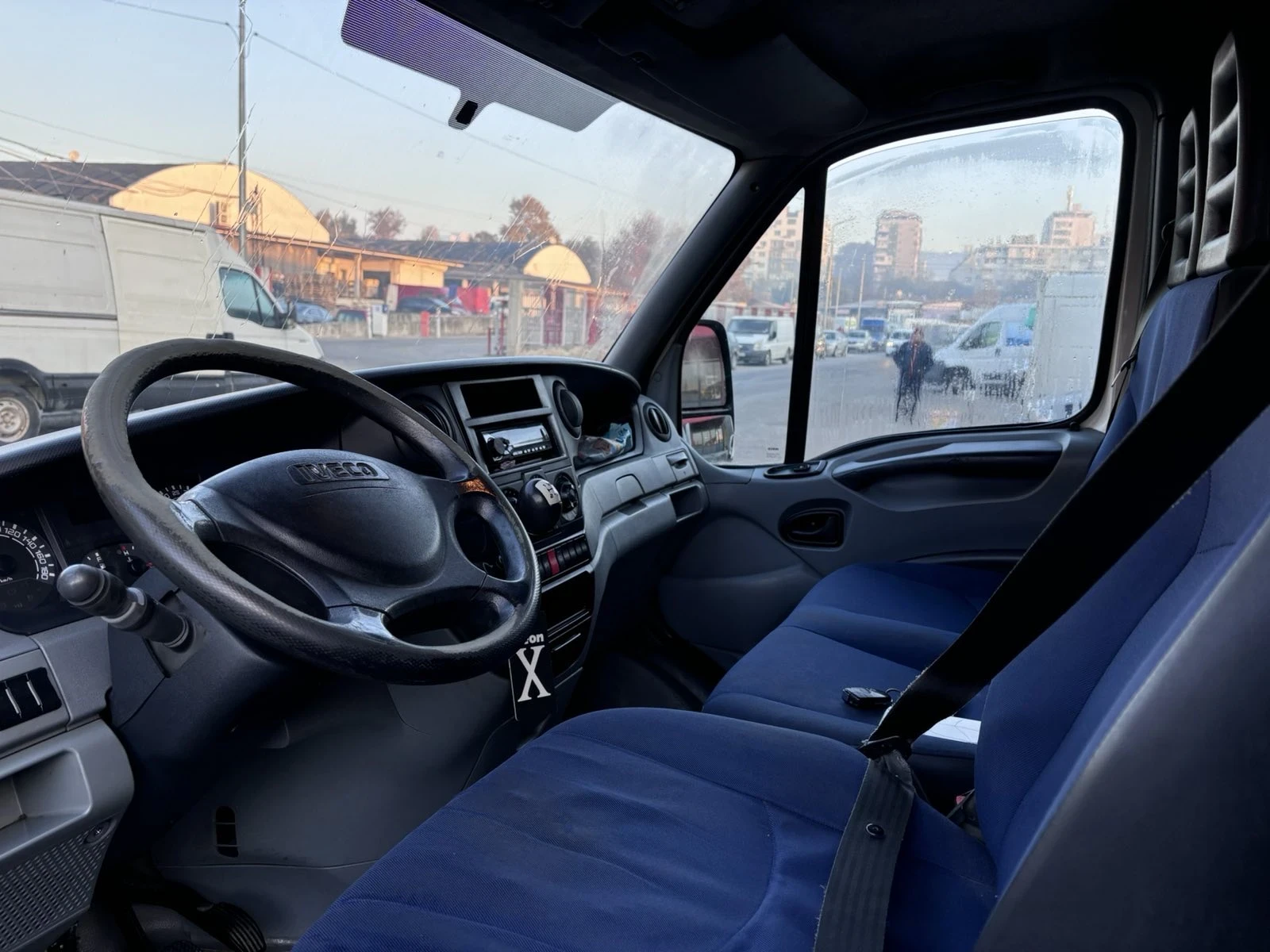 Iveco Daily 35s14 MAXI база климатик - изображение 10