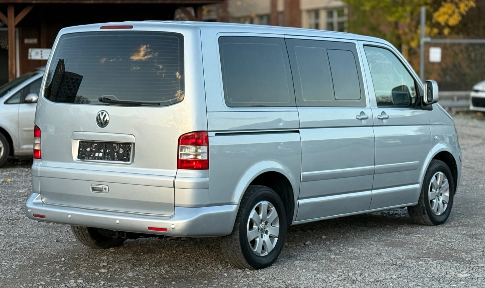 VW Multivan 2.5TDi 131к.с * Климатроник* * Пътник*  - изображение 6