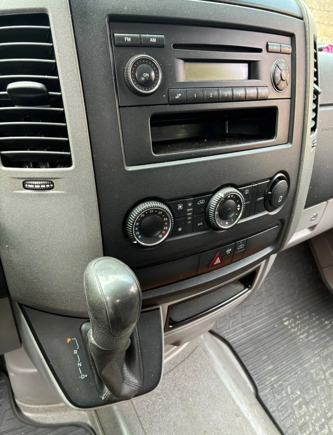 Mercedes-Benz Sprinter 316 Самосвал с Кран , снимка 4 - Бусове и автобуси - 55781324