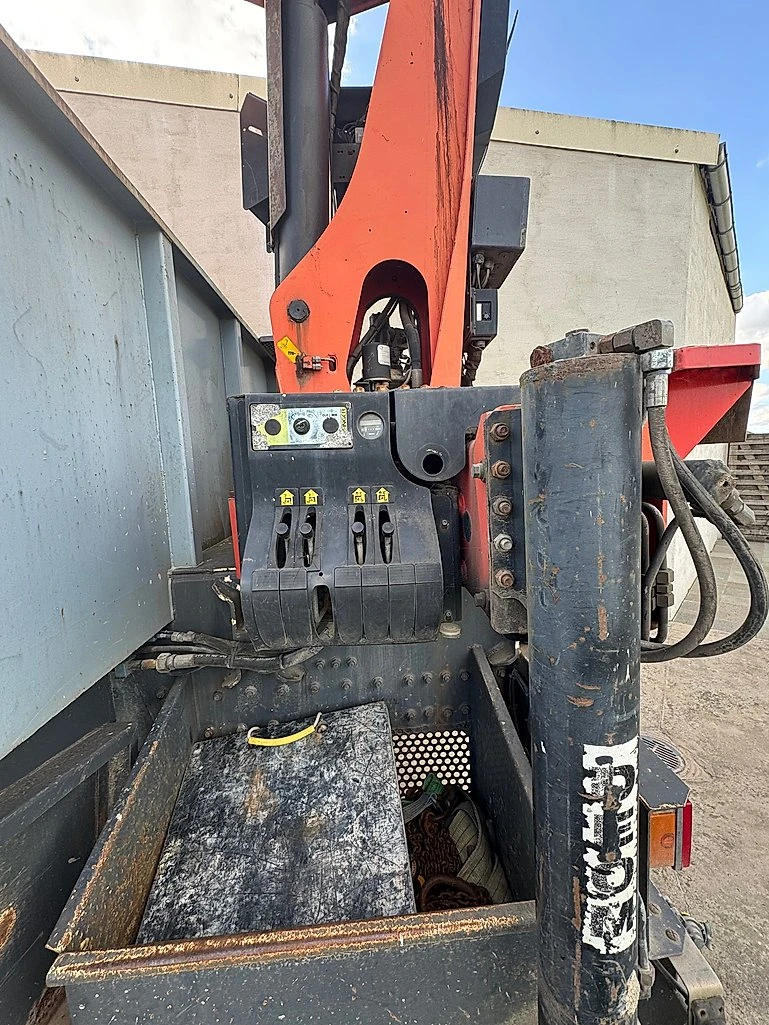 Daf 85 410 кран - изображение 10