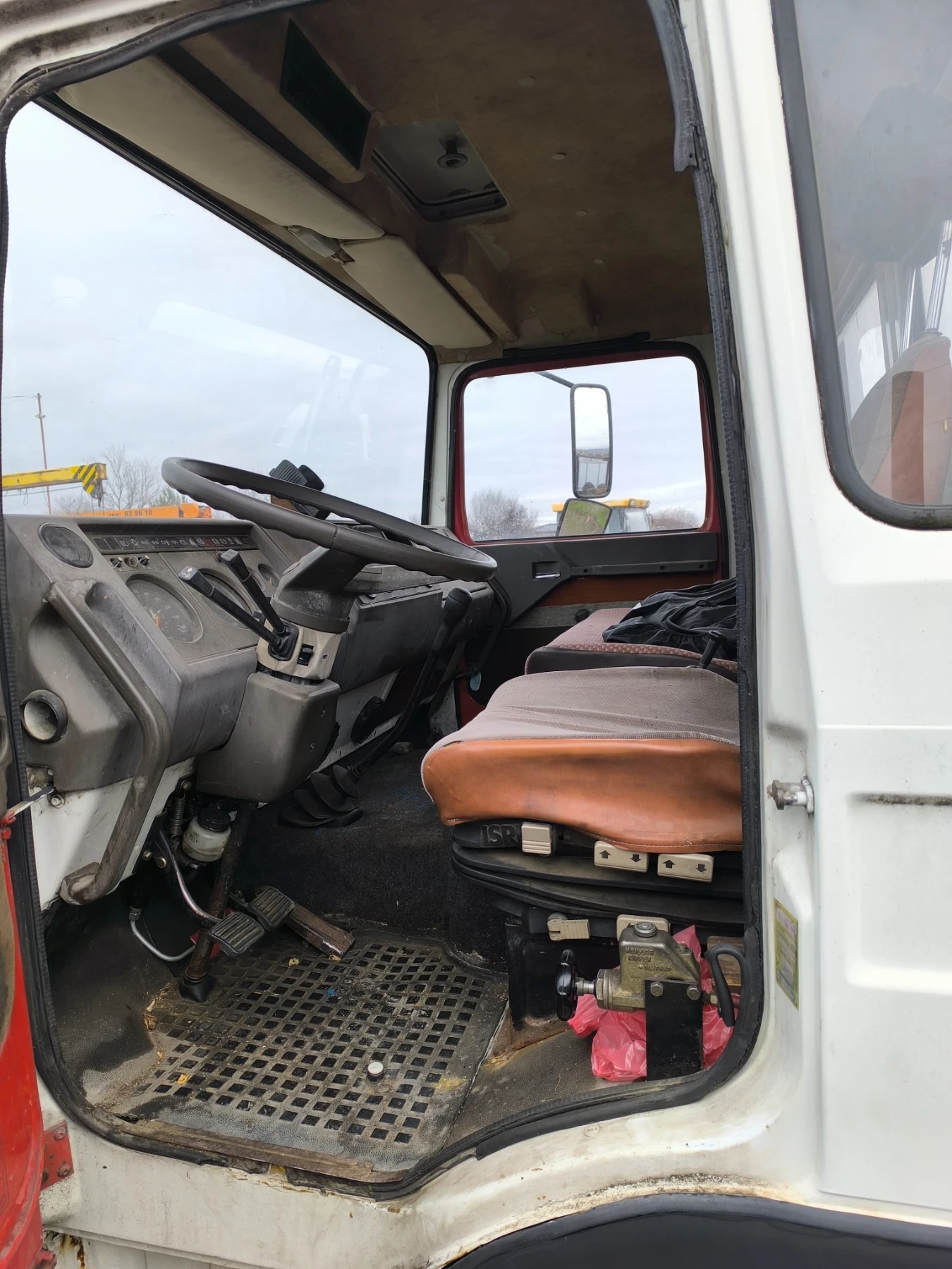 Iveco 8013  - изображение 6