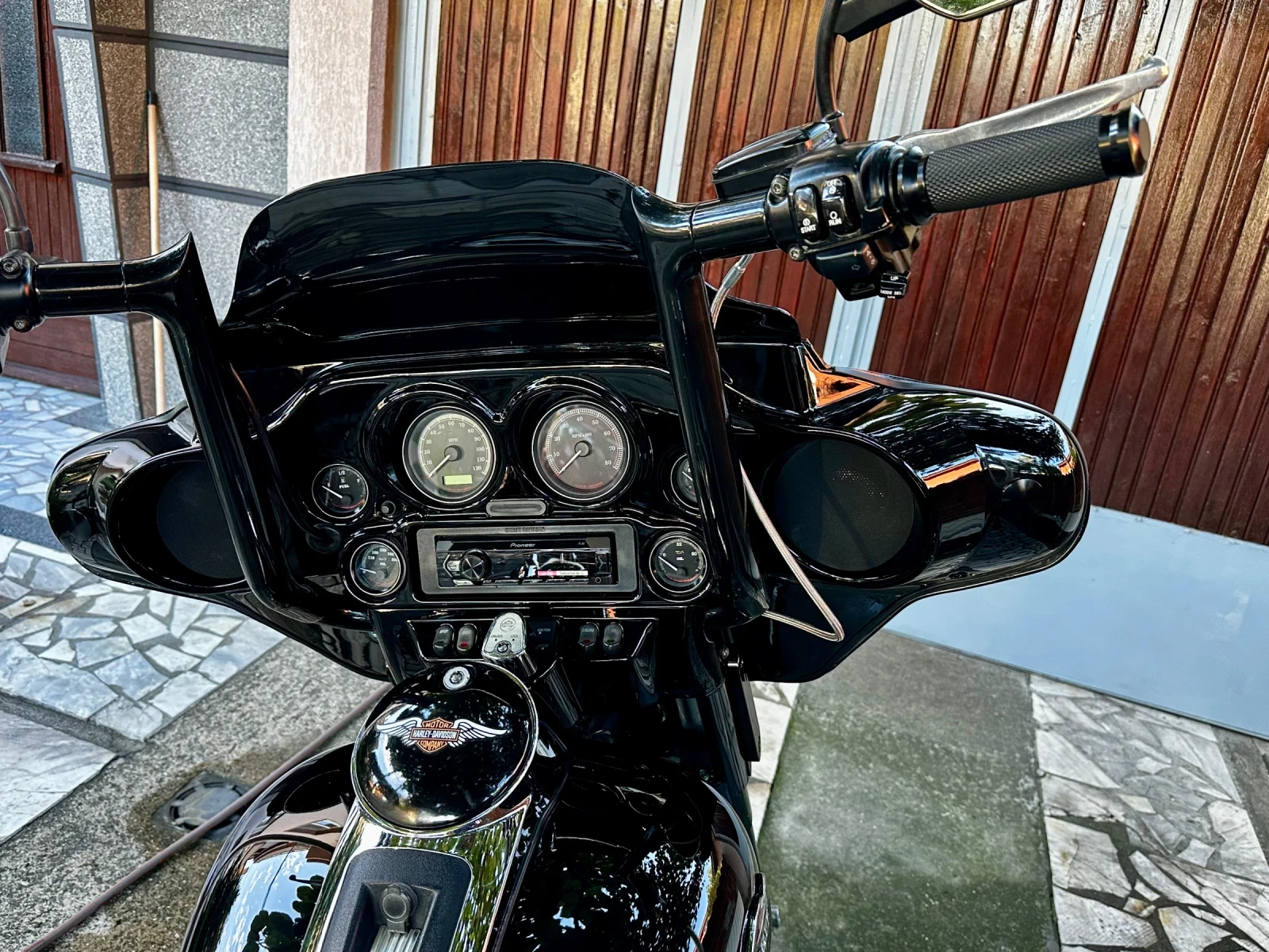 Harley-Davidson Electra Glide Classic FLHTCU  - изображение 3