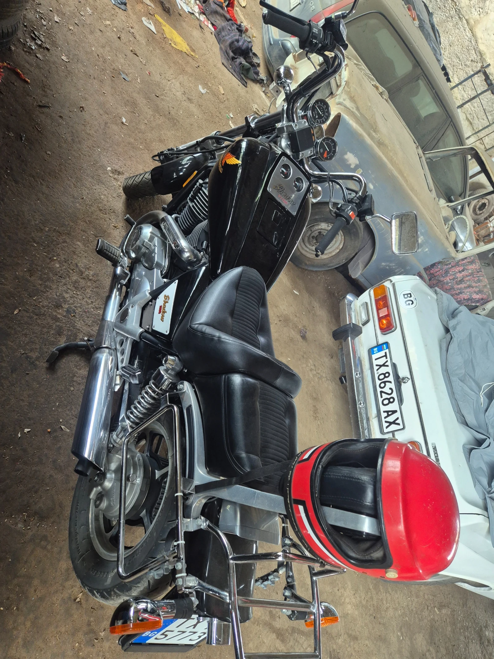 Honda Shadow VT1100C, снимка 3 - Мотоциклети и мототехника - 54626624