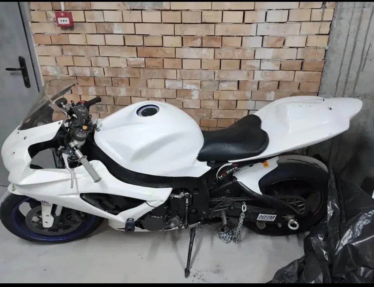 Suzuki Gsxr 600