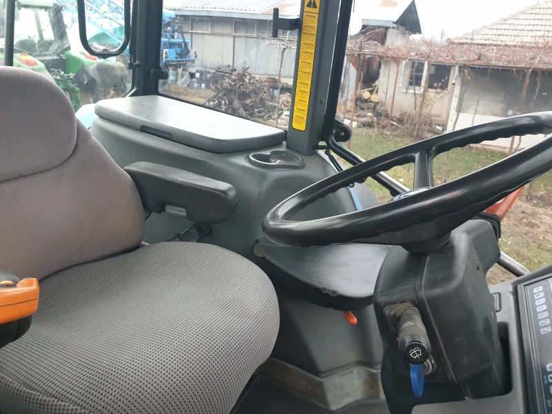 Трактор New Holland Tm190 , снимка 2 - Селскостопанска техника - 53592263