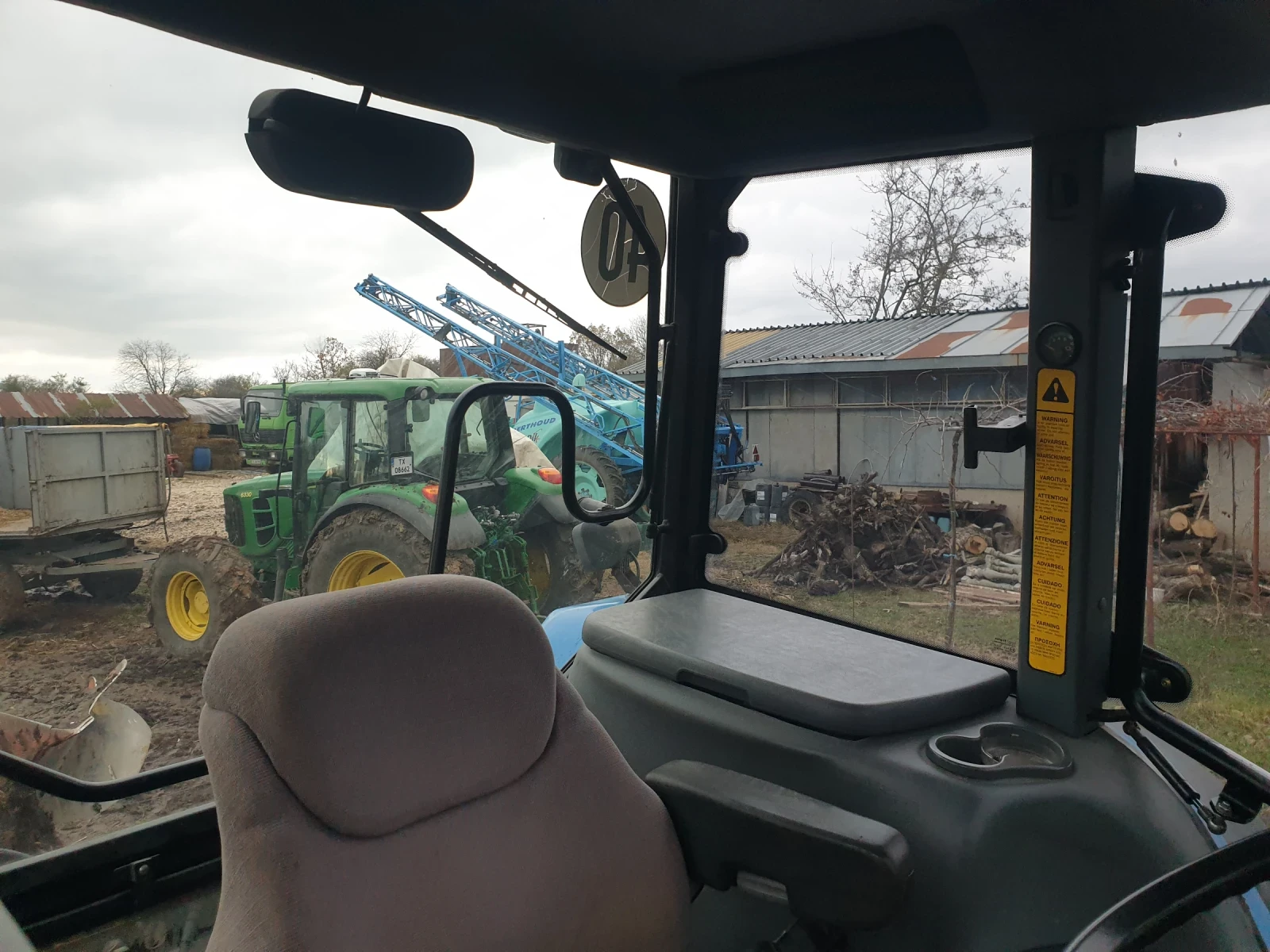 Трактор New Holland Tm190  - изображение 4