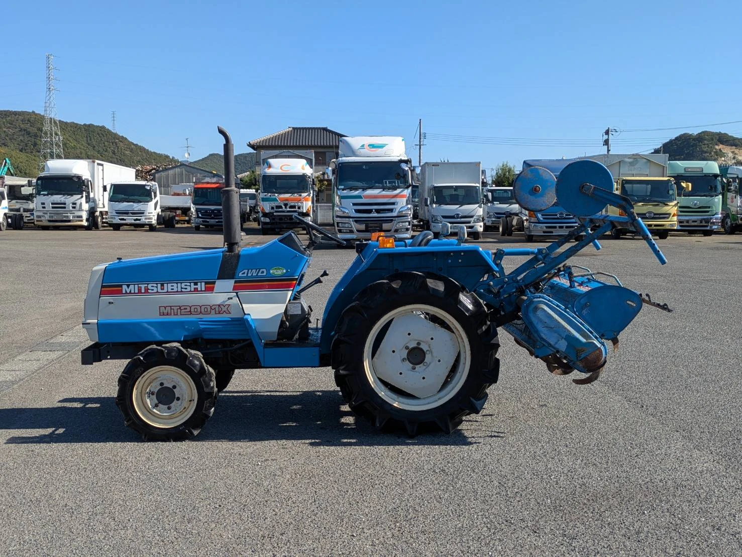 Трактор Mitsubishi MT2001X, снимка 2 - Селскостопанска техника - 54117690