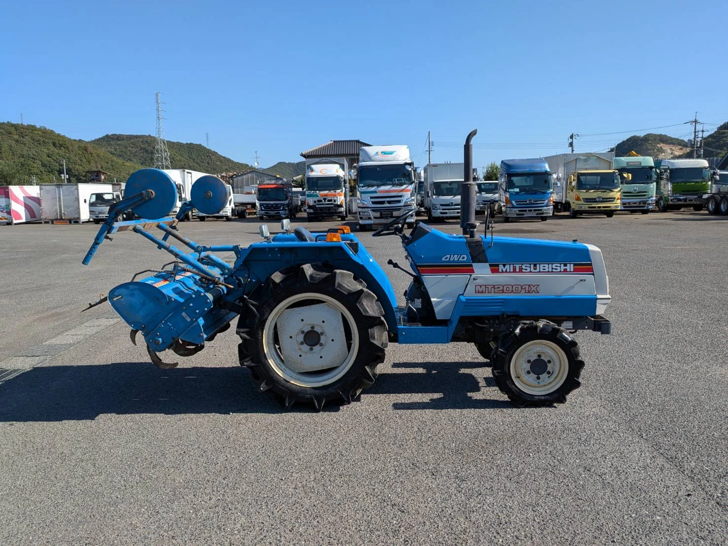 Трактор Mitsubishi MT2001X, снимка 3 - Селскостопанска техника - 54117690