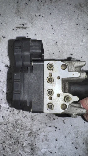 Спирачна помпа ABS за Toyota Rav4 2007 , снимка 3