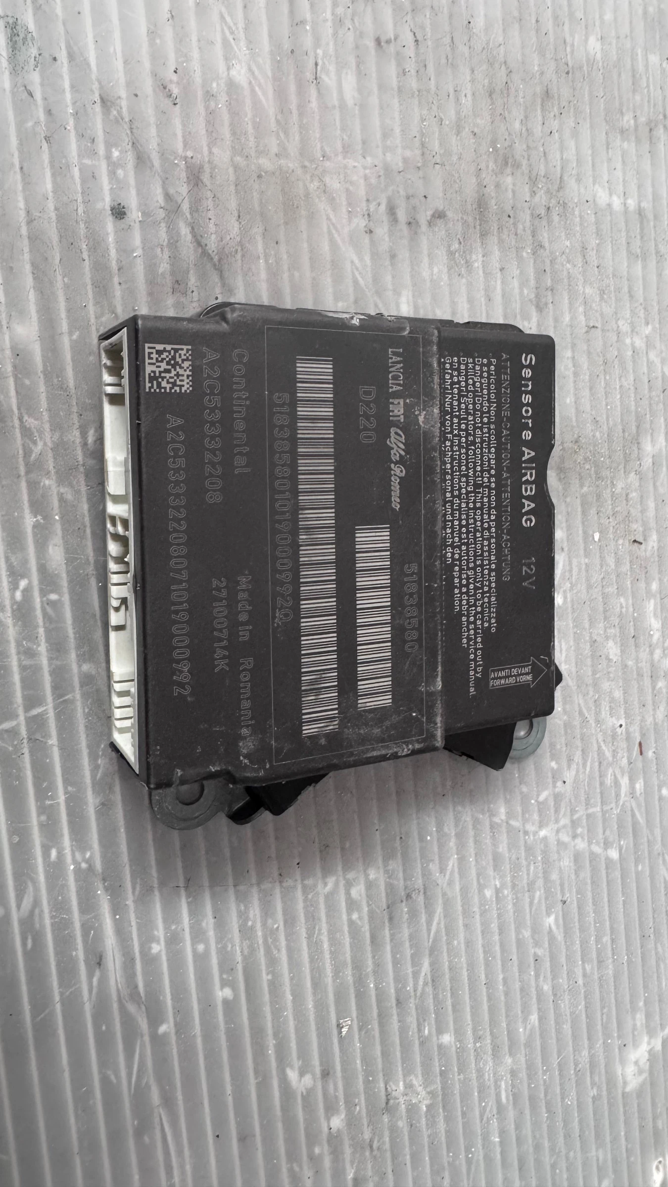 Airbag  /  /  a Fiat Punto - 51835880 / A2C53332208 / 27100714K | Mobile.bg   1