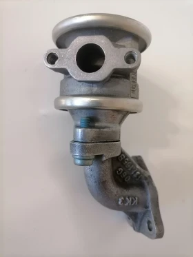 EGR клапан за Audi A4, B6, A6 4B 3.0 V6 , снимка 1 - Части - 47753829