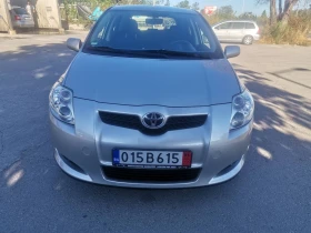 Toyota Auris КАТО НОВ* 1.6i* ПАРКТРОНИК/, снимка 2