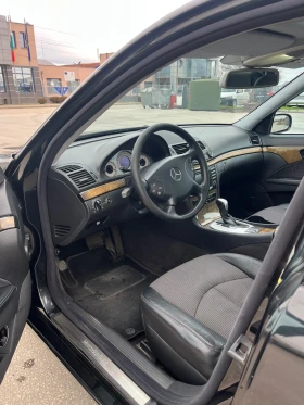 Mercedes-Benz E 320 LPG, снимка 7