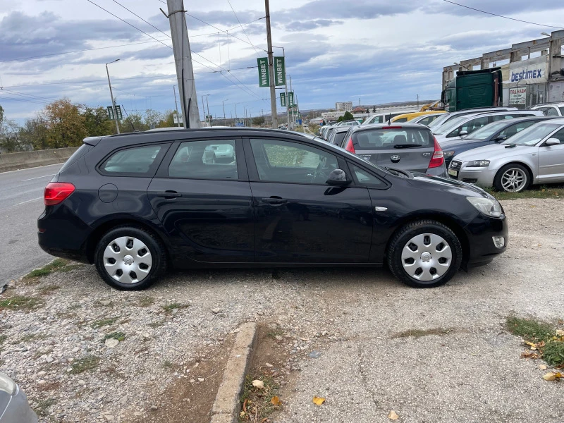 Opel Astra 1.7CDTI-ITALIA, снимка 4 - Автомобили и джипове - 42752705