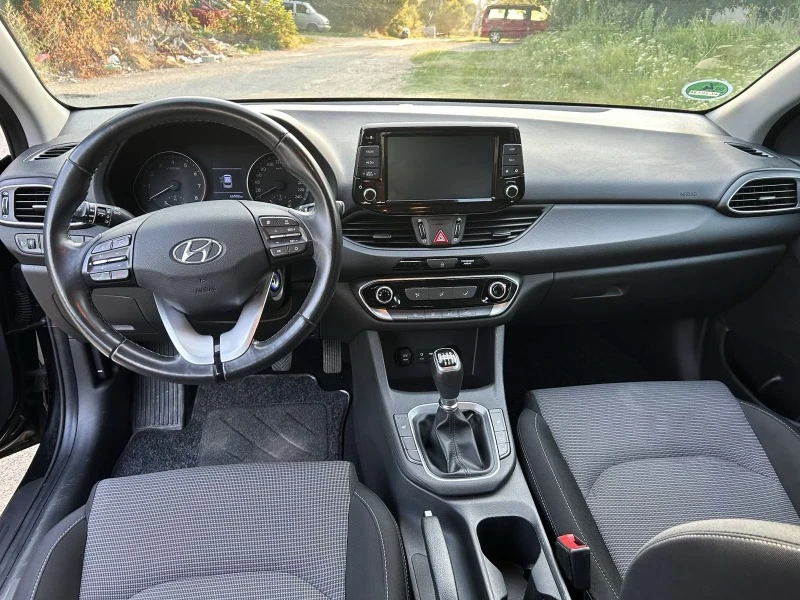 Hyundai I30 1.4i / CarPlay / Камера / LED, снимка 9 - Автомобили и джипове - 47340288