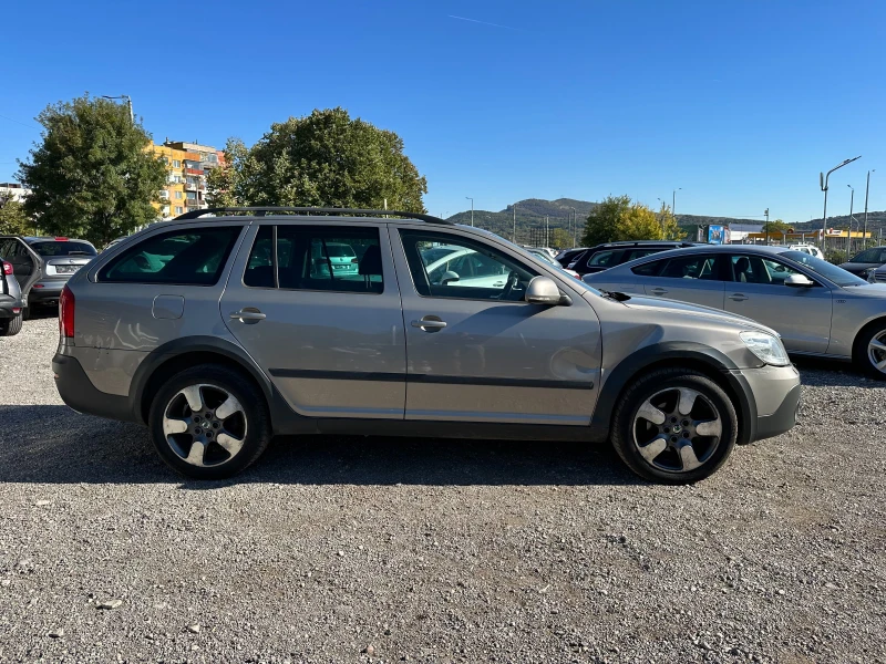 Skoda Octavia 2.0TDI 140kc SCOUT, снимка 6 - Автомобили и джипове - 47609277