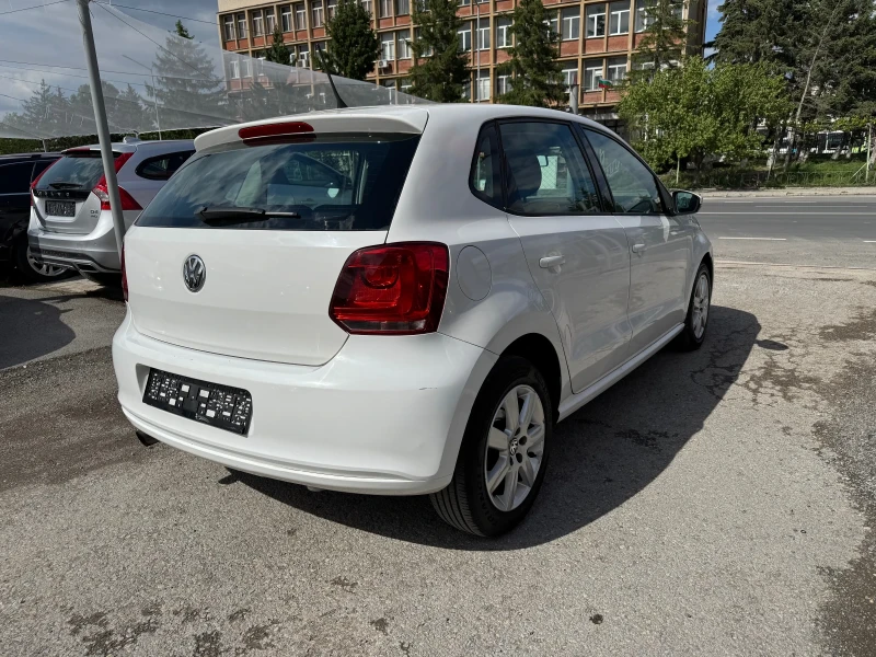 VW Polo Автоматик, снимка 4 - Автомобили и джипове - 50400923