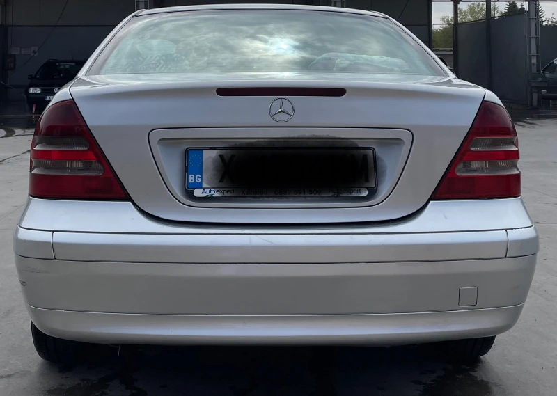 Mercedes-Benz C 220, снимка 2 - Автомобили и джипове - 52581162