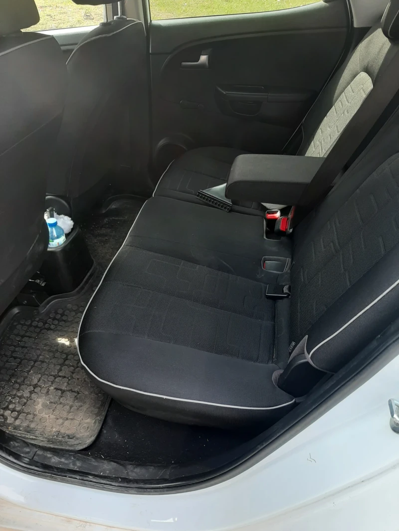 Kia Venga, снимка 8 - Автомобили и джипове - 52186794