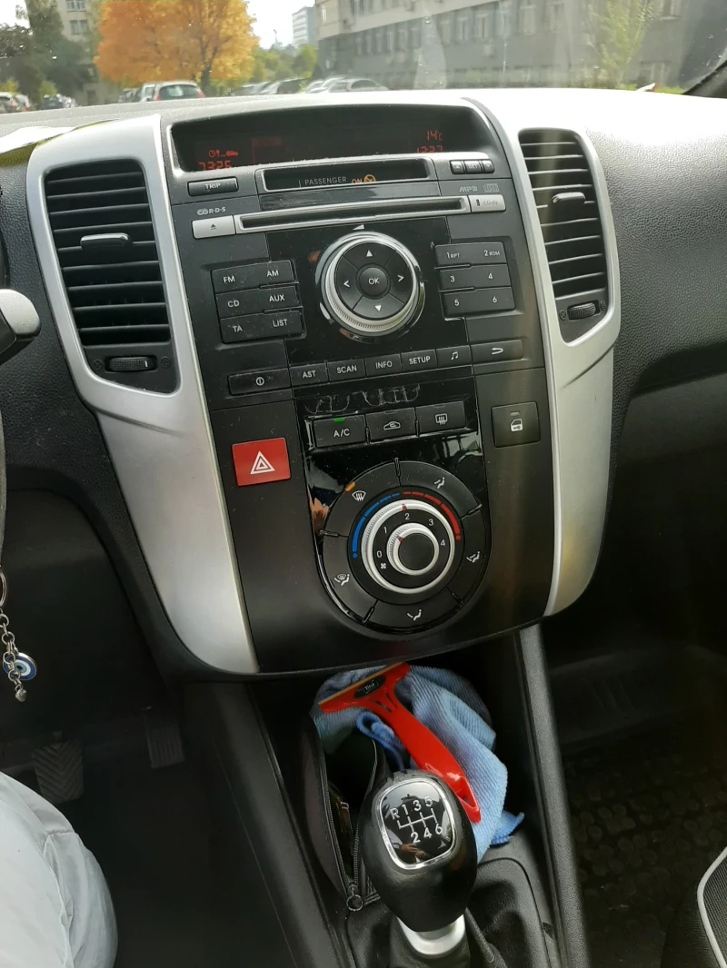 Kia Venga, снимка 13 - Автомобили и джипове - 52186794