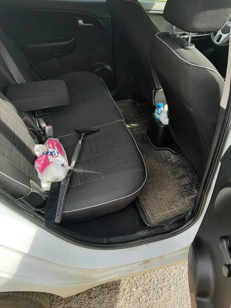 Kia Venga, снимка 9 - Автомобили и джипове - 52186794