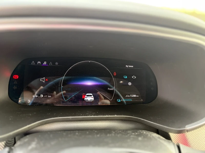 Renault Arkana, снимка 9 - Автомобили и джипове - 52406951