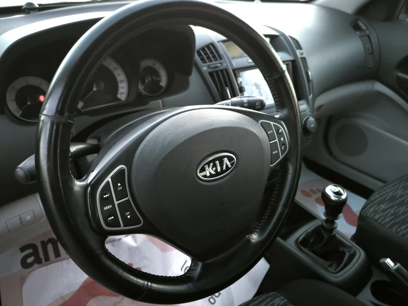 Kia Ceed 1.6crdi , снимка 16 - Автомобили и джипове - 52504064