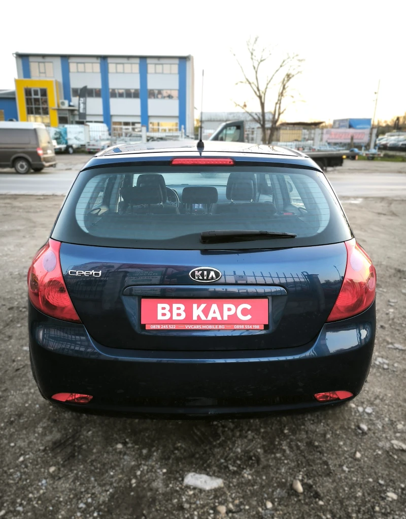 Kia Ceed 1.6crdi , снимка 4 - Автомобили и джипове - 52504064
