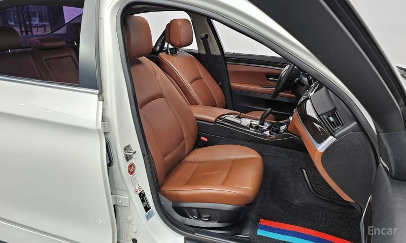 BMW 520, снимка 10 - Автомобили и джипове - 52678816