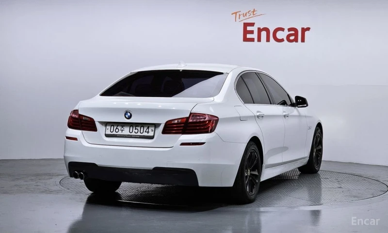 BMW 520, снимка 2 - Автомобили и джипове - 52678816