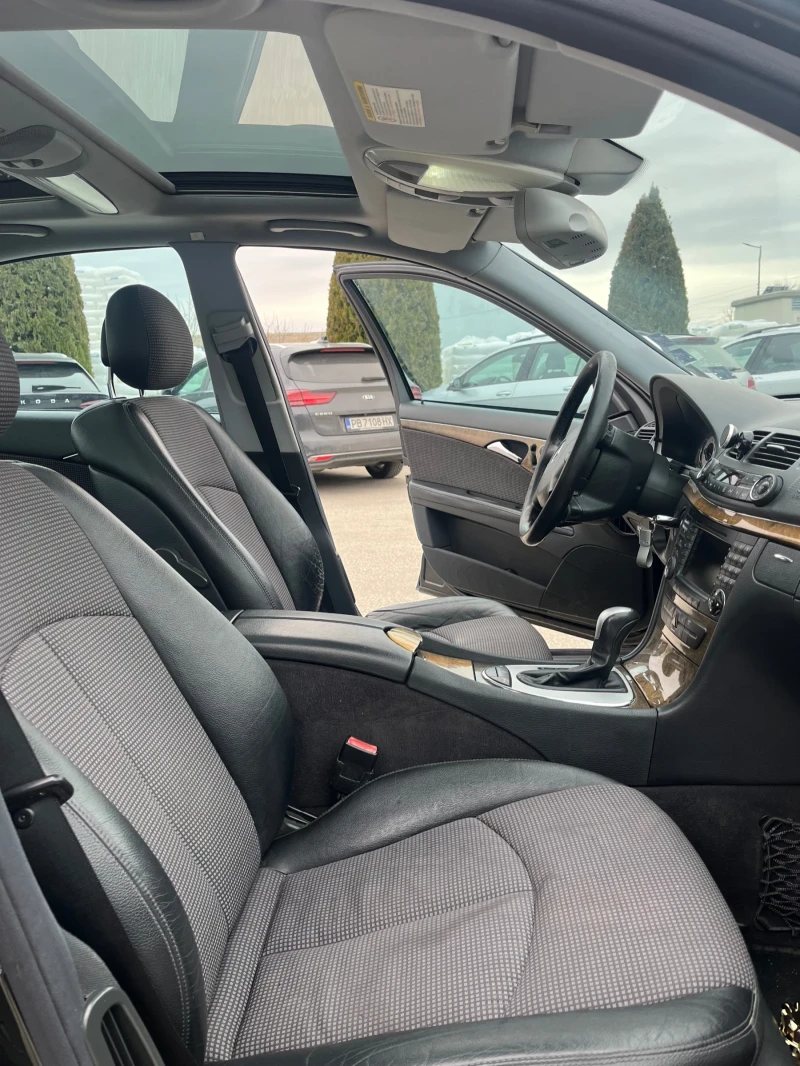 Mercedes-Benz E 320 LPG, снимка 10 - Автомобили и джипове - 53143644