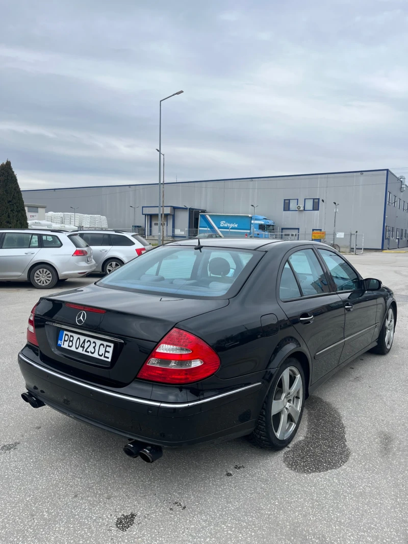 Mercedes-Benz E 320 LPG, снимка 2 - Автомобили и джипове - 53143644