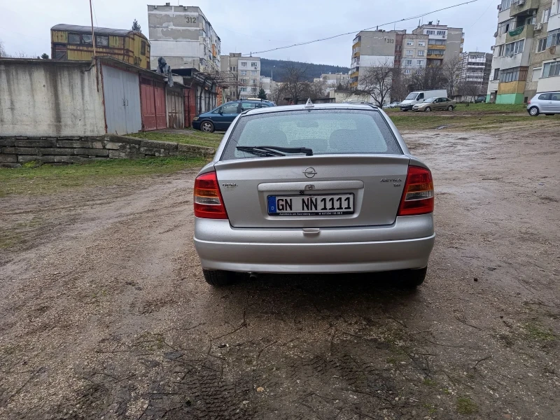 Opel Astra 1.6i, снимка 5 - Автомобили и джипове - 53468626