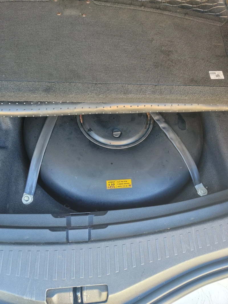 Renault Megane 1, 6 SCe GAZ, снимка 7 - Автомобили и джипове - 53482493