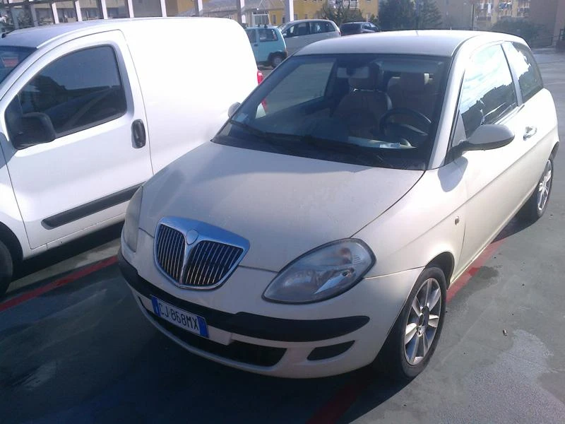 Lancia Ypsilon 1.3 16V JTD M - изображение 2