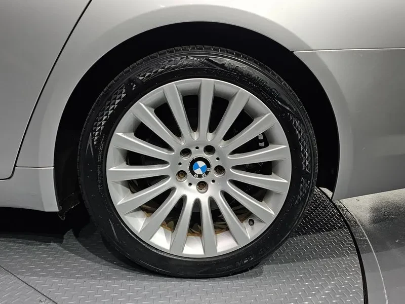 BMW 740 Li, снимка 5 - Автомобили и джипове - 54600954
