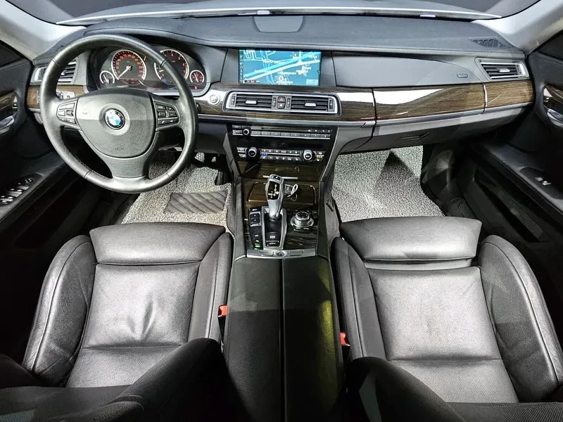 BMW 740 Li, снимка 7 - Автомобили и джипове - 54600954